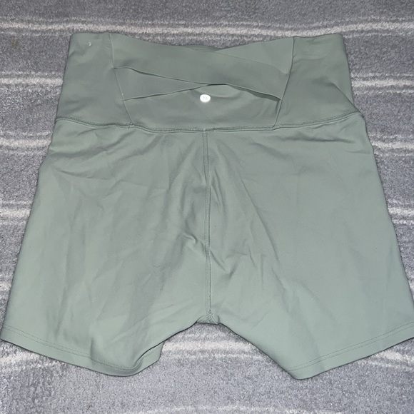 VSX Elevate Ultra High-Rise Shorties - Picture 3 of 5